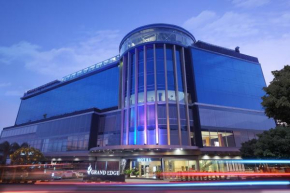 Grand Edge Hotel Semarang - CHSE Certified, Semarang